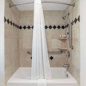 King Room Mobility accessible